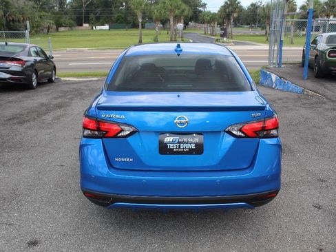 Used 2020 Nissan Versa SR w/ Convenience Package image 4