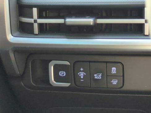 Certified 2025 Hyundai Santa Fe XRT AWD/4WD image 25