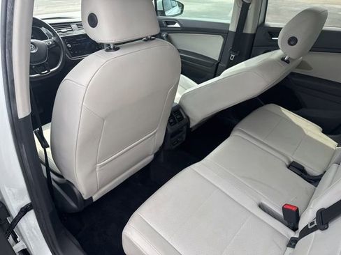 Used 2019 Volkswagen Tiguan SEL FWD image 20