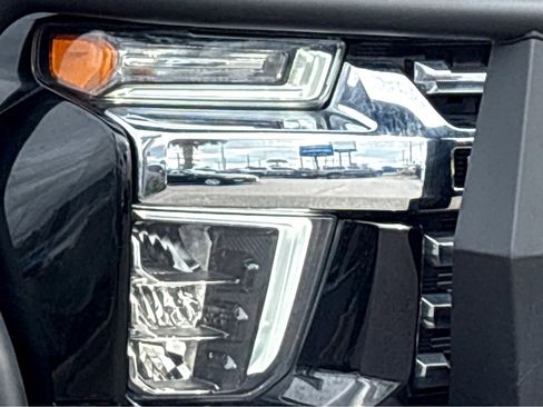 Used 2021 Chevrolet Silverado 2500 LTZ w/ LTZ Texas Edition image 20