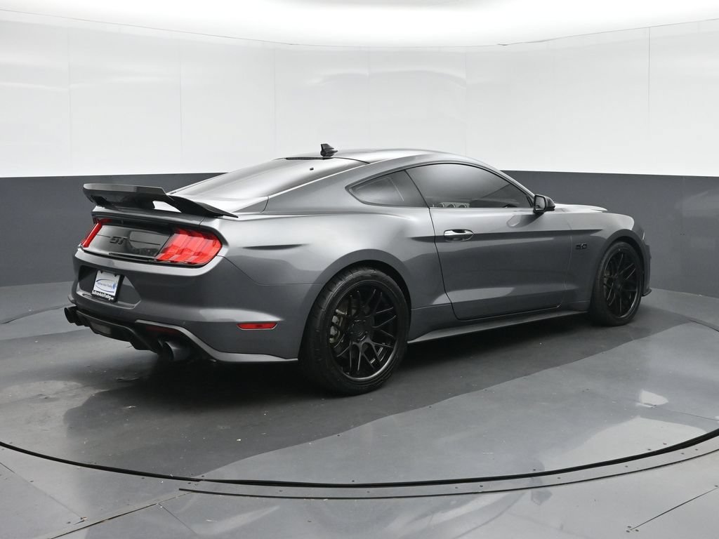 Used 2021 Ford Mustang GT Premium w/ Black Accent Package RWD image 7