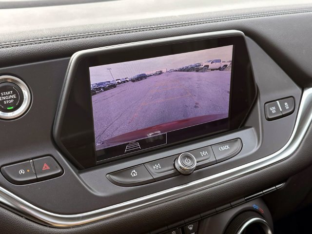 Used 2022 Chevrolet Blazer LT FWD image 25