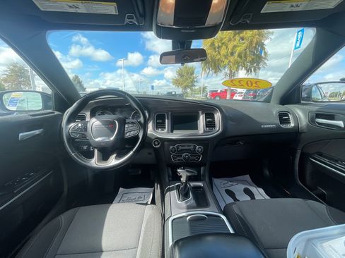 Used 2022 Dodge Charger SXT image 28