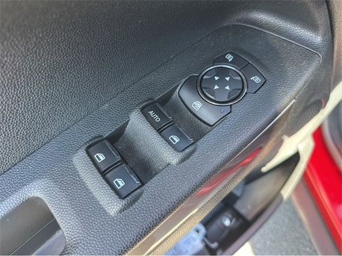 Used 2018 Ford EcoSport SE image 36