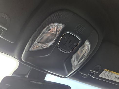 New 2026 Jeep Compass Latitude image 35