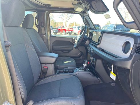 New 2026 Jeep Gladiator Sport image 27