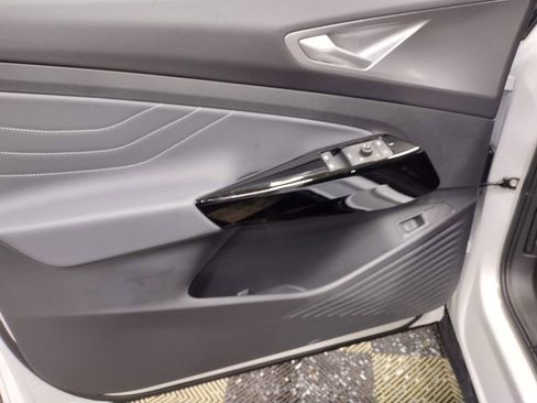 New 2026 Volkswagen ID.4 Pro S image 18