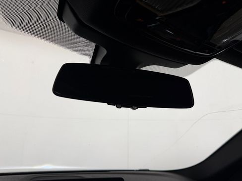 Used 2018 BMW 530i RWD image 17