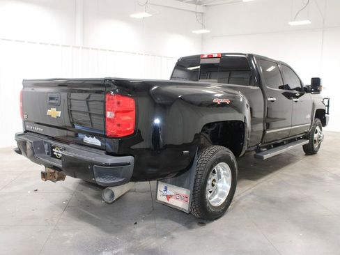 Used 2015 Chevrolet Silverado 3500 High Country w/ Duramax Plus Package AWD/4WD image 9