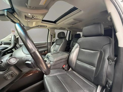 Used 2019 GMC Yukon XL SLT w/ Open Road Package RWD image 22