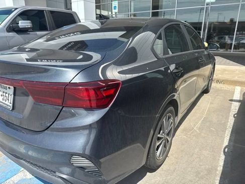 Used 2024 Kia Forte LXS FWD image 4