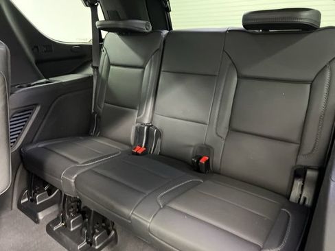 Used 2023 GMC Yukon Denali AWD/4WD image 13