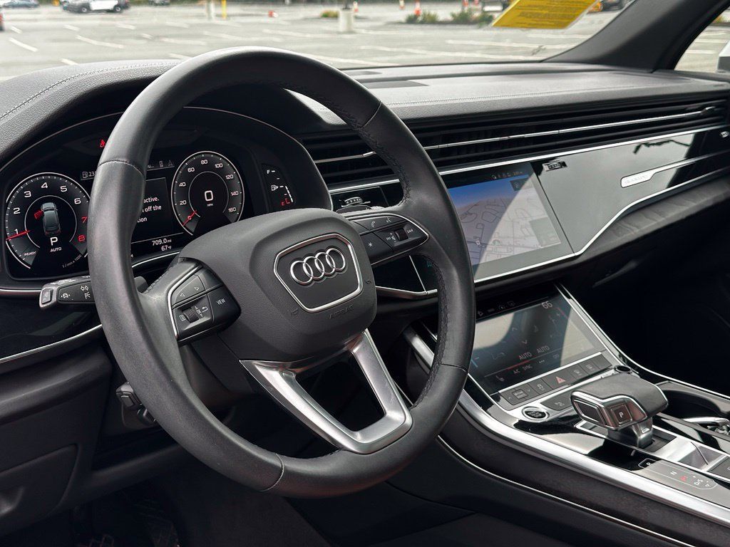 Used 2023 Audi Q7 2.0T Premium w/ Convenience Package AWD/4WD image 12