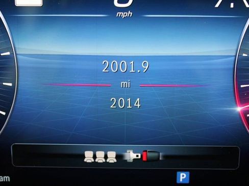 Used 2025 Mercedes-Benz S 580 4MATIC Sedan w/ AMG Line Package image 9