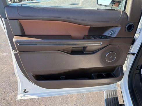 Used 2024 Ford Expedition Max King Ranch image 10