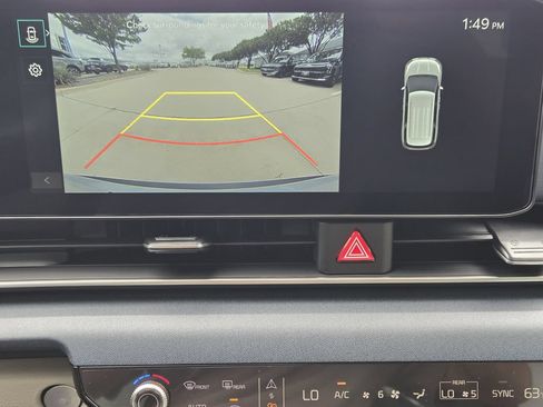 New 2026 Kia Carnival EX FWD image 15