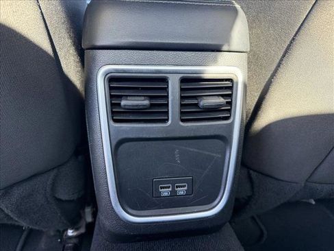 Used 2022 Dodge Charger SXT image 22