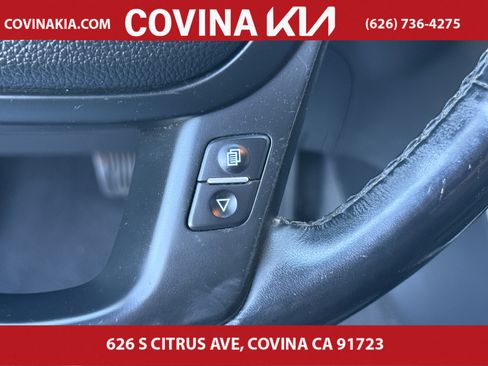 Used 2016 Kia Cadenza Premium image 22