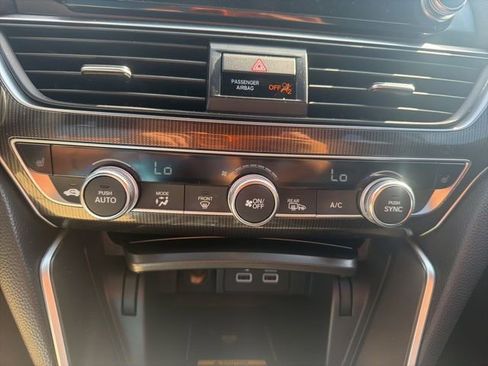 Used 2022 Honda Accord Sport image 19