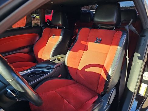 Used 2018 Dodge Challenger R/T Scat Pack image 20