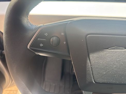Used 2024 Tesla Cybertruck AWD Crew Cab image 16