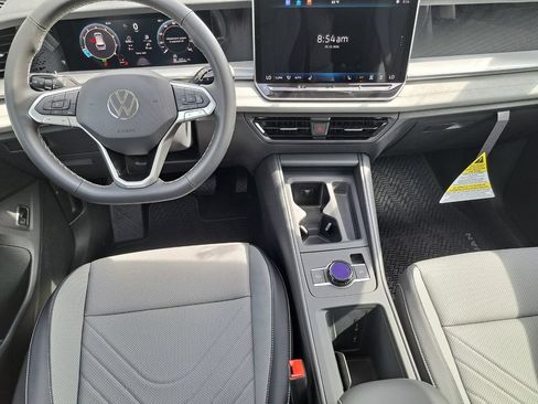 New 2026 Volkswagen Tiguan SE AWD/4WD image 20