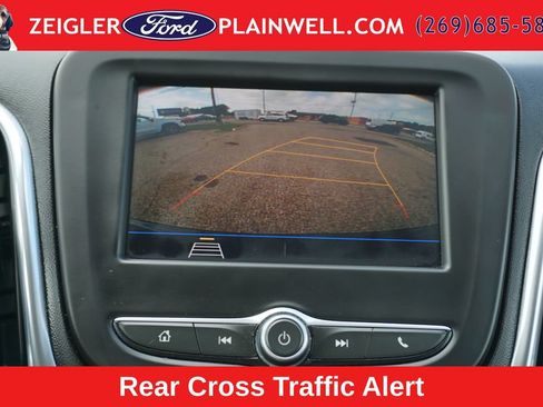 Used 2020 Chevrolet Equinox LT FWD image 19