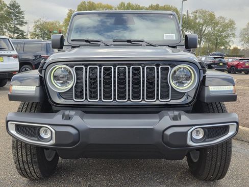 New 2026 Jeep Wrangler Unlimited Sahara AWD/4WD image 2