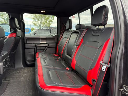 Used 2019 Ford F150 Lariat w/ Equipment Group 502A Luxury AWD/4WD image 9