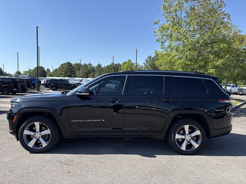 Used 2021 Jeep Grand Cherokee L Limited AWD/4WD image 4
