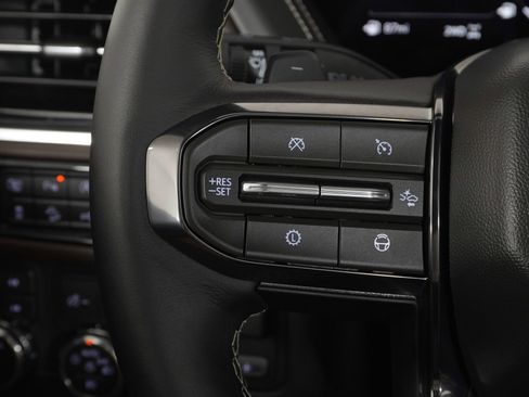 Used 2026 GMC Yukon Denali Ultimate AWD/4WD image 22