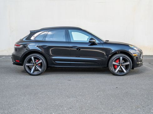 New 2025 Porsche Macan S image 8