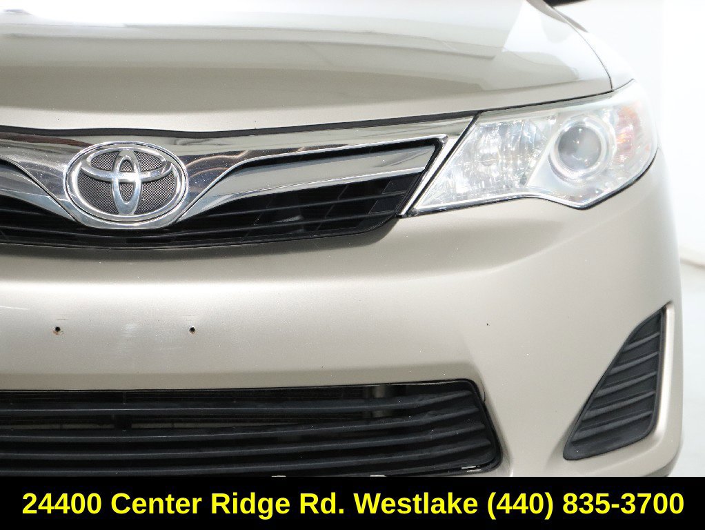 Used 2014 Toyota Camry LE FWD image 8