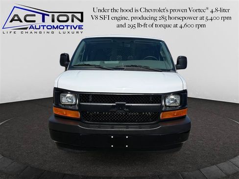 Used 2017 Chevrolet Express 2500 Extended RWD image 3