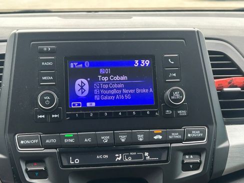 Used 2022 Honda Odyssey LX image 15