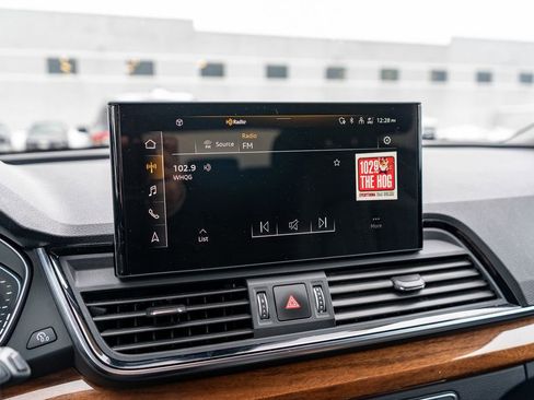 Used 2023 Audi Q5 2.0T Premium w/ Convenience Package image 31