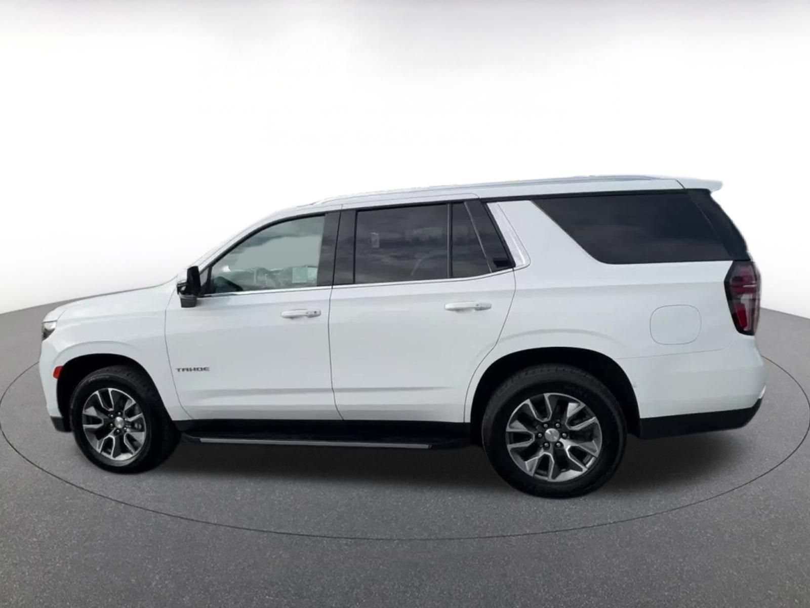 Used 2023 Chevrolet Tahoe LT w/ Luxury Package RWD image 8