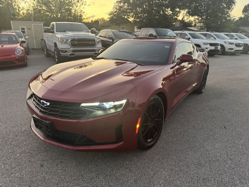 Used 2021 Chevrolet Camaro LT image 15