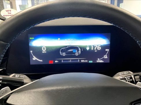 Used 2024 Kia Niro Wind w/ Wind Preserve Package FWD image 24