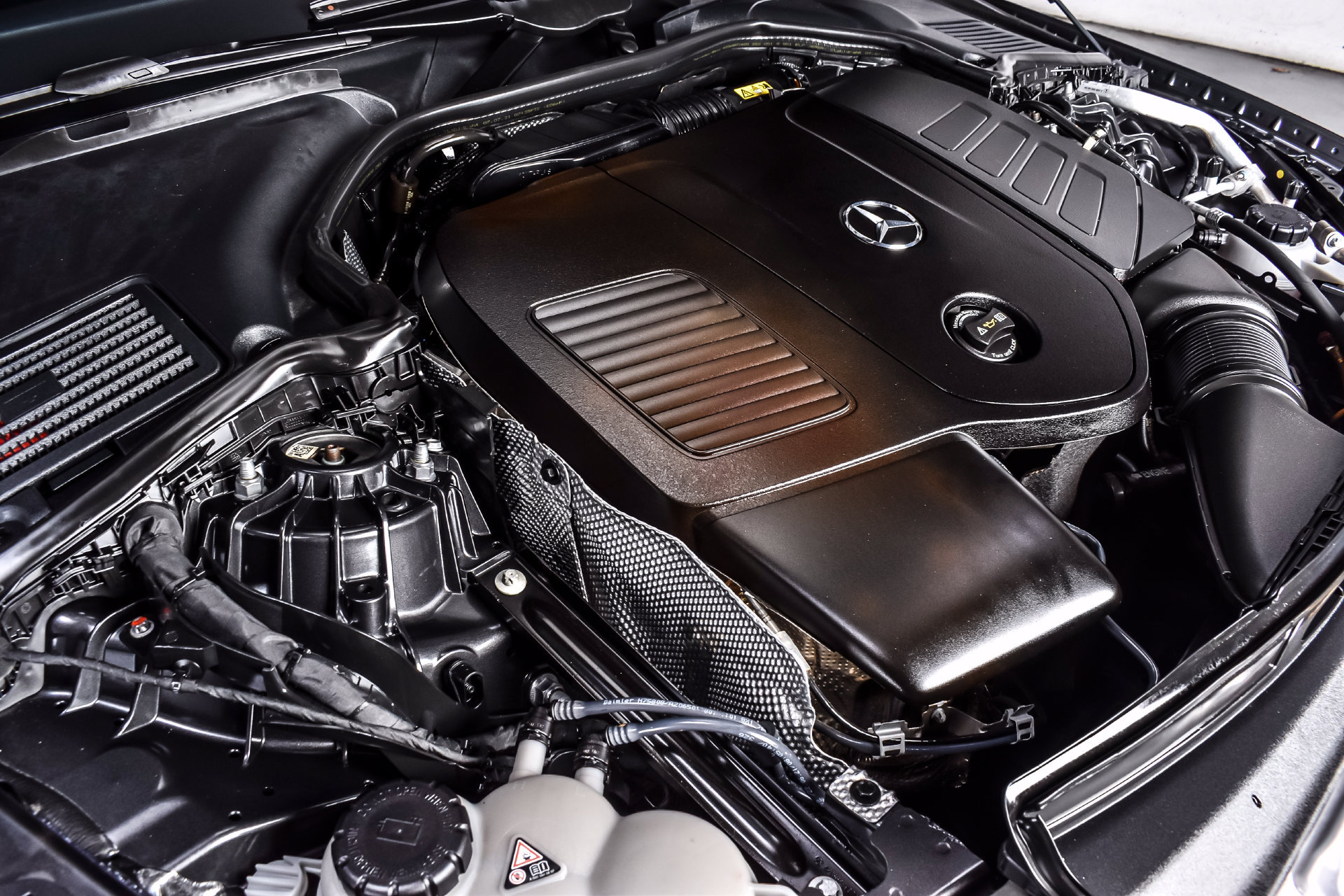 Used 2022 Mercedes-Benz C 300 Sedan image 11
