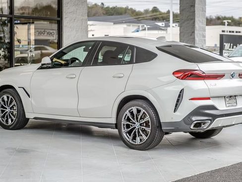 Used 2022 BMW X6 xDrive40i w/ M Sport Package image 7