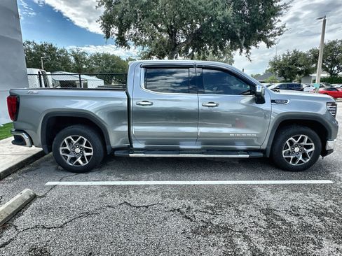 Used 2023 GMC Sierra 1500 SLT w/ SLT Premium Plus Package AWD/4WD image 10