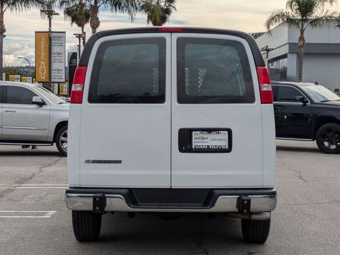 Used 2024 Chevrolet Express 2500 w/ Driver Convenience Package image 6