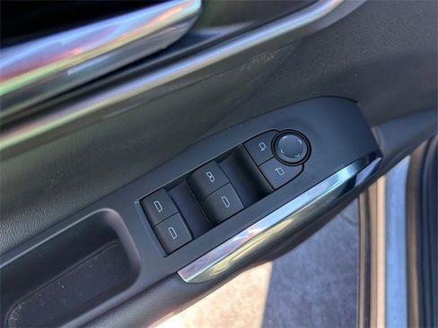 Used 2024 Chevrolet Traverse LT image 20