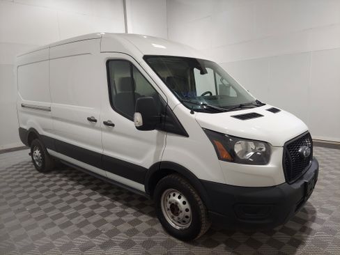 Used 2023 Ford Transit 250 Medium Roof AWD w/ Interior Upgrade Package image 4