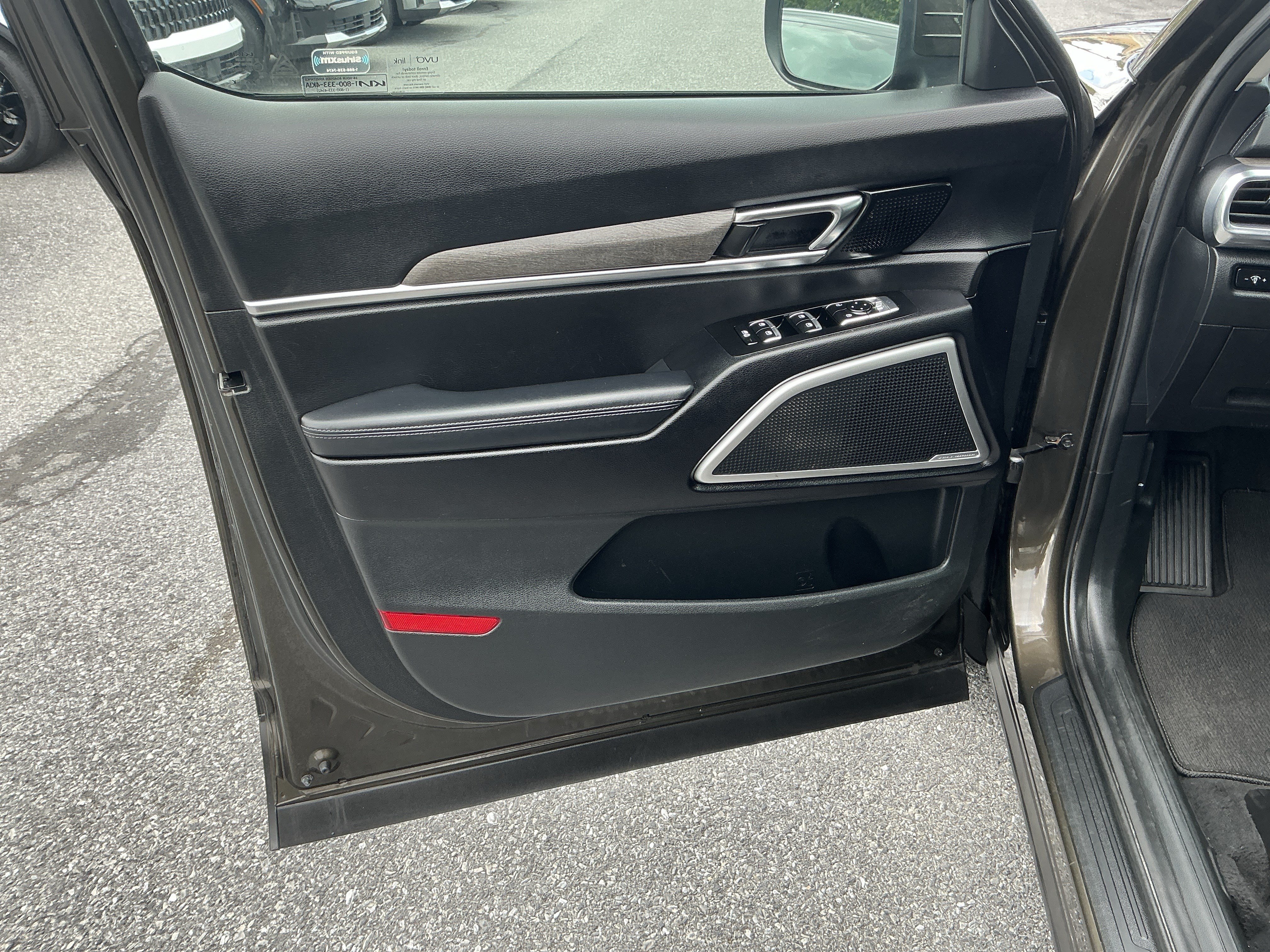 Used 2022 Kia Telluride EX w/ EX Premium Package AWD/4WD image 13