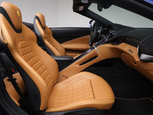 Certified 2025 Ferrari Roma Spider image 18