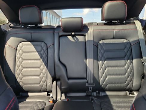 Certified 2023 Ford Escape ST-Line Elite w/ Premium Technology Package AWD/4WD image 17