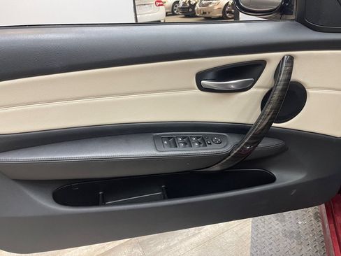 Used 2013 BMW 128i Convertible RWD image 31