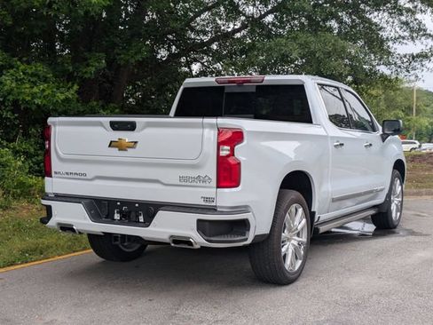 New 2026 Chevrolet Silverado 1500 High Country AWD/4WD image 2